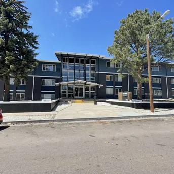 Riverbend Apartments entrance and grounds