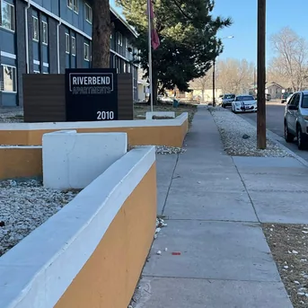 Riverbend Apartments community grounds